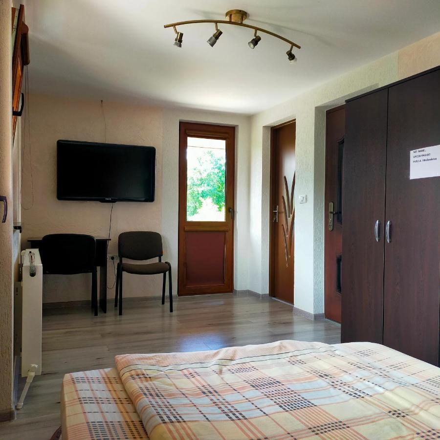 Casa Luna Гура Хуморулуй Екстериор снимка