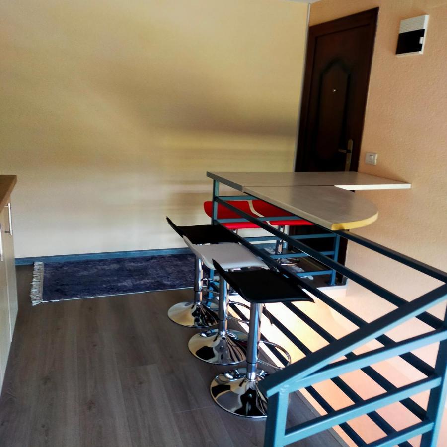 Casa Luna Гура Хуморулуй Екстериор снимка