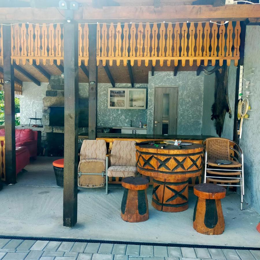 Casa Luna Гура Хуморулуй Екстериор снимка